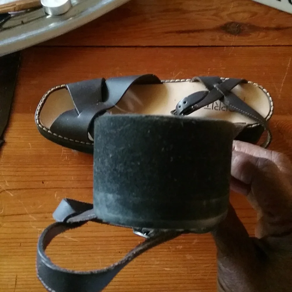 Sandals - Picture 4 of 6